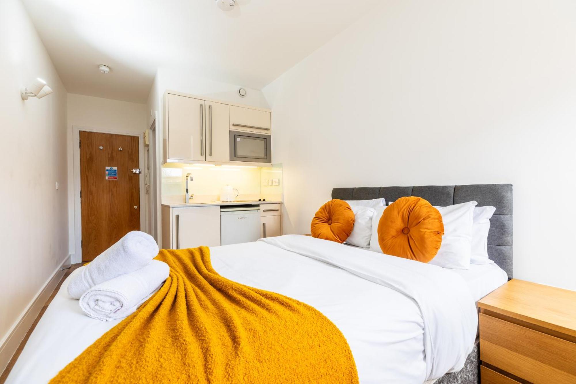 Clarges- Hsk Suites London Kültér fotó